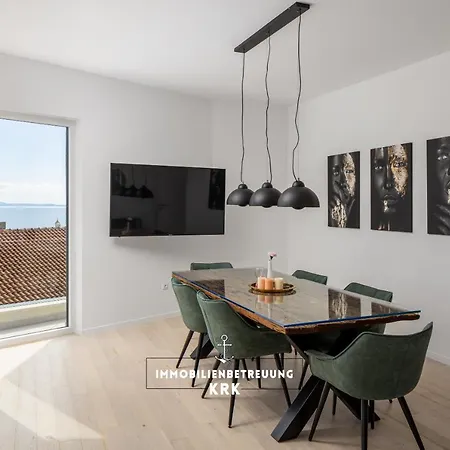 Penthouse Seaview Emilia * Krk Town