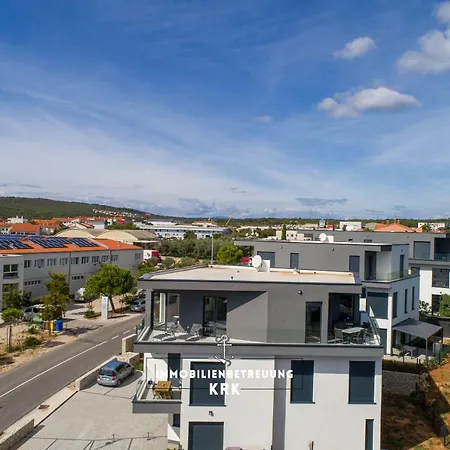 아파트 Penthouse Seaview Emilia