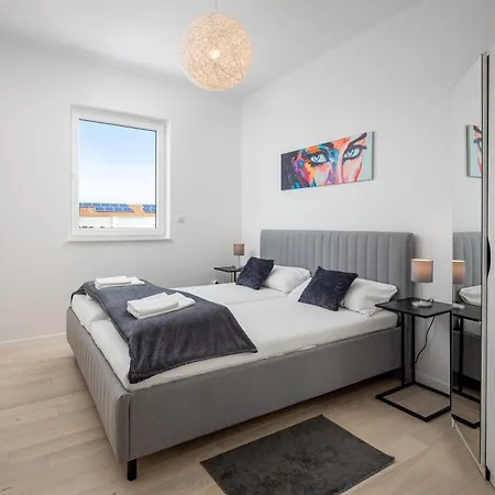 Penthouse Seaview Emilia Krk Town