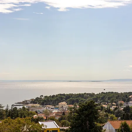 Apartamento Penthouse Seaview Emilia Krk Town