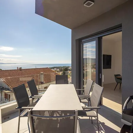 Apartamento Penthouse Seaview Emilia Krk Town