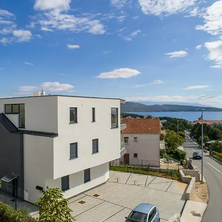 Penthouse Seaview Emilia Krk Town