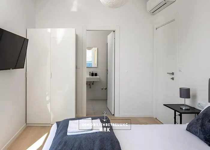 Penthouse Seaview Emilia קרק
