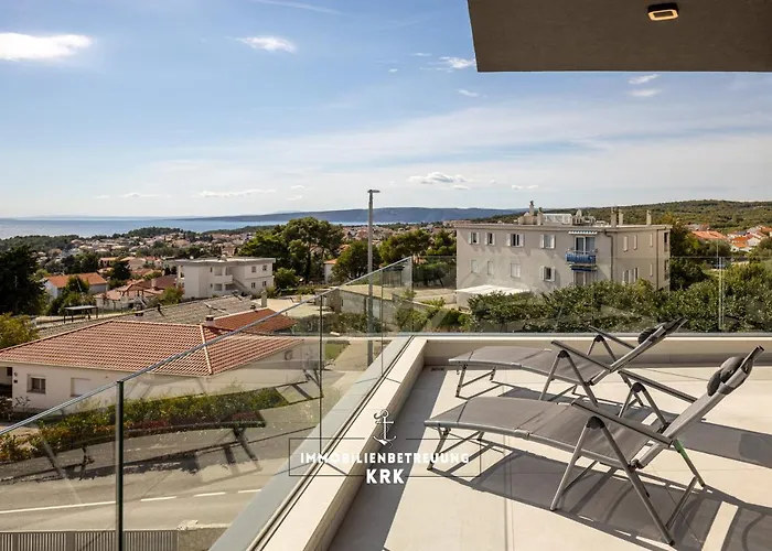 Penthouse Seaview Emilia * קרק