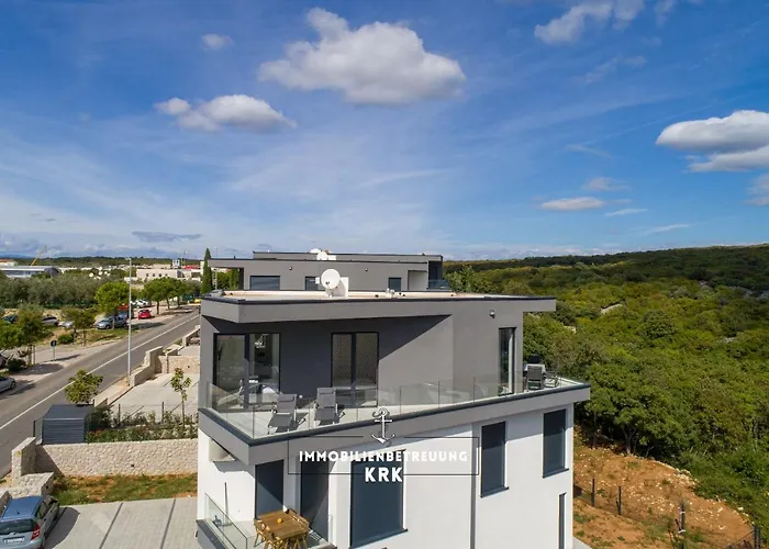 Penthouse Seaview Emilia * קרק