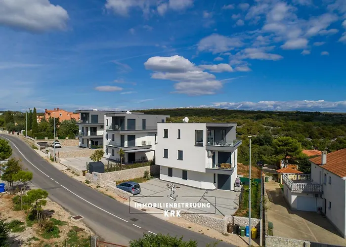 Penthouse Seaview Emilia דירה
