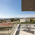Apartamento Penthouse Seaview Emilia Krk Town